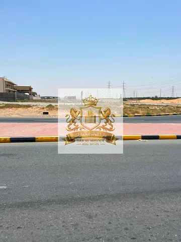 فرصة استثمارية مميزة على شارع الإمارات مباشرة