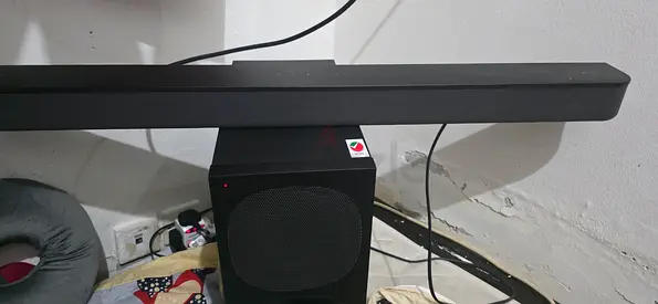 Soundbar with Wireless Subwoofer - Good Working Condition