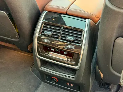2024 BMW X7 — миниатюра 16