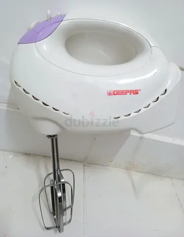 Geepas Hand Mixer - 2 Beaters, Good Working Condition