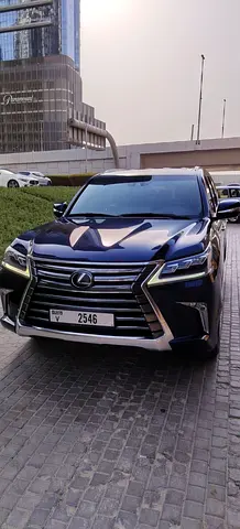 Lexus LX 570 Platinum 2020 | GCC Specs | Low Mileage | Pristine Condition