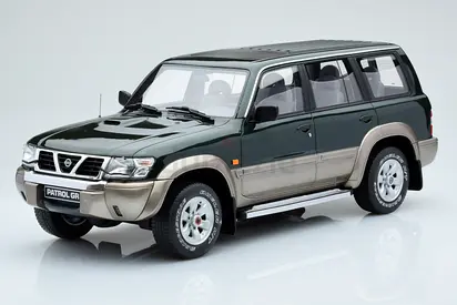 1/18 Nissan Patrol Safari DIECAST MODEL CAR