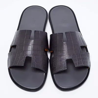 Hermès Grey Crocodile Leather Izmir Flats Size 41