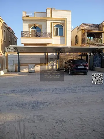 فيلا للبيع بمنطقة الروضه 1 بموقع مميز تملك حر لجميع الجنسيات شامل كهرباء وماء ومكيفات والفرش مقابل مسجد مباشرة عمرها ست سنوات السعر 1.900.000 قا