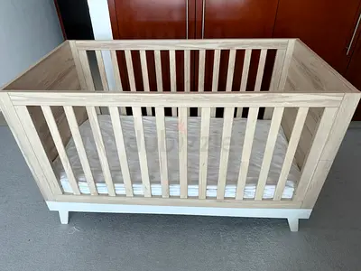 Mamas Papas Lawson Convertible Cot Bed – Excellent Condition