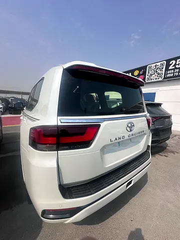 2026 Toyota LAND CRUISER — миниатюра 7