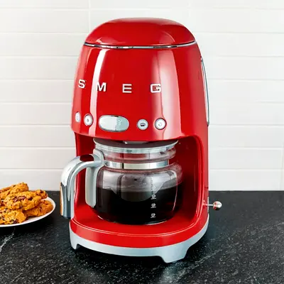 Smeg Drip coffee Machine red