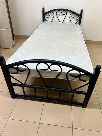 Single metal bed frame with mattress - good condition