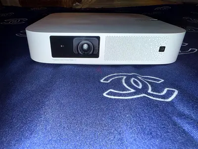 Xgimi elfin Compact DLP Projector - 1080p native 4k supported Good Working Condition