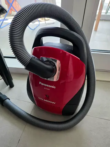 Panasonic Canister Vacuum Cleaner - MC-CG520 1400W