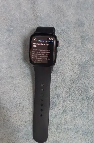 Apple Watch Series 8 (GPS+CELL) 41mm Case, Jet Black