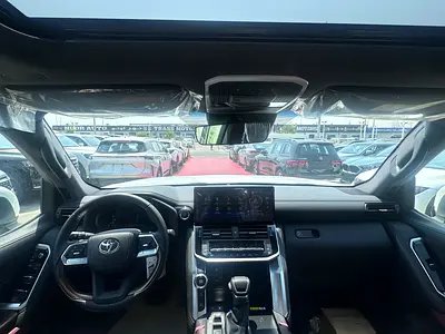 2026 Toyota LAND CRUISER — миниатюра 11