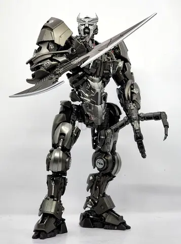 Transformer scourge action figure