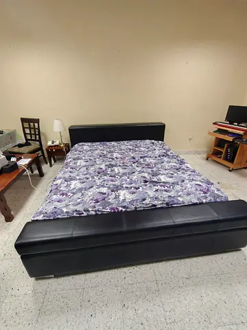King Leather Bed Frame  Silentnight Latex Mattress