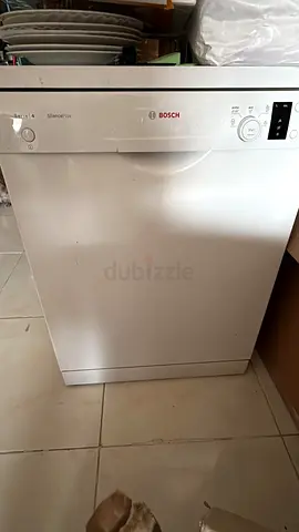 Bosch freestanding dishwasher - good working condition