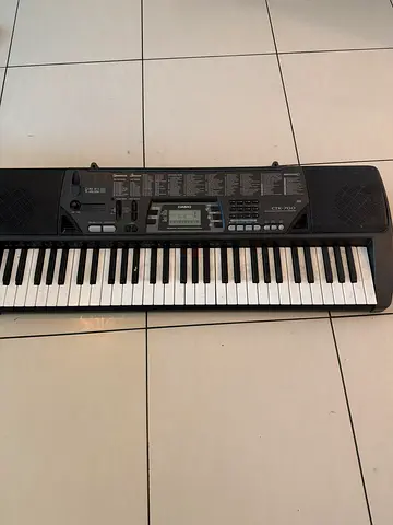 Casio CTK-700 electric piano for sale