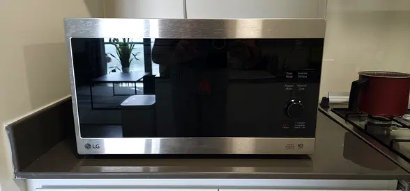 LG NeoChef Microwave + Grill (MH8265CIS, 42L) | MOVING OUT SALE