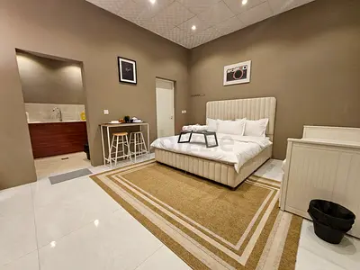 Elegant Studio available for families