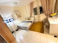 Master bedroom for rent