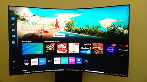 Samsung Odyssey Ark 55 curved gaming monitor that combines 4K resolution, Quantum Mini-LED technolog