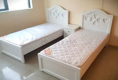 Pair of White Twin Beds with Headboards and Nightstand - Good quality
