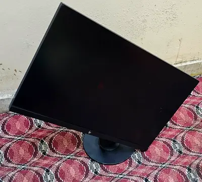 HP Z Siries 27inc 2K QHD LED Monitor With Type C Port With Hydraulic Stand Model No HP Z27 G2