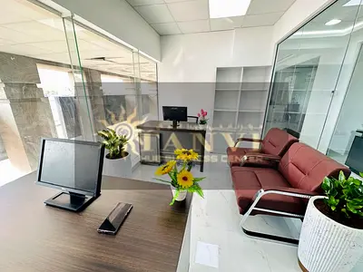 Beautiful Office with Bank Account Assistance | Free Utilities