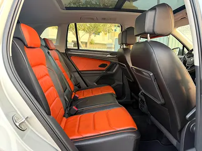 2018 Volkswagen TIGUAN thumbnail 12