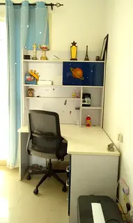 Room available for rent