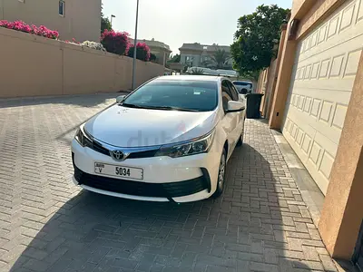 Toyota corolla 2019 GCC SE 1.6 service history ALFUTTAIM Single owner