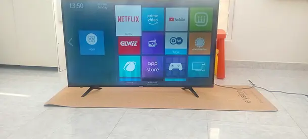 60 inch Hisense smart LEDtTV with Netflix and YouTube