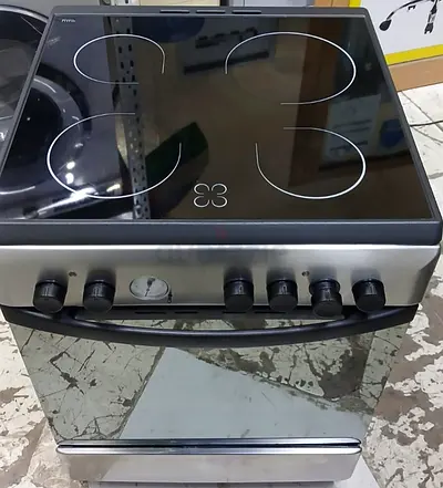 Ariston 4 hobs 60/60 cm Electric ceramic cooker