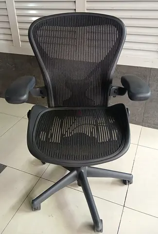 Herman Miller Aeron classic chair type B and C for sale ultimate comfort