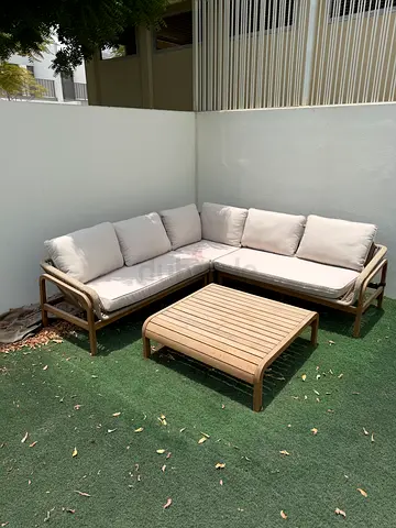 Outdoor 6-seater sofa with cushions and coffee table