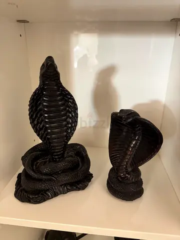 2 Snake Black Figures