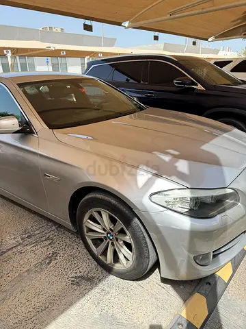 Well Maintained BMW 5-Series 520i Executive 2013 | GCC Specs