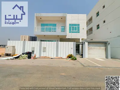 العمرة 4 غرف نوم رئيسية (ماستر) منطقتان للمعيشة غرفة خادمة مطبخان (رئيسي وتحضيري) غرفة تخزين موقف سيارات مظلل الإيجار: 110