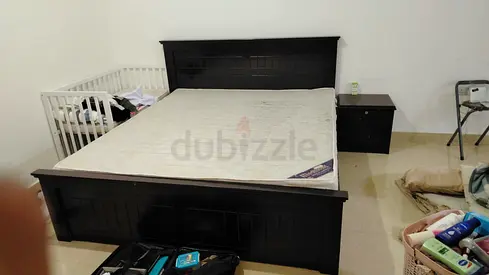 King size bed with mattress