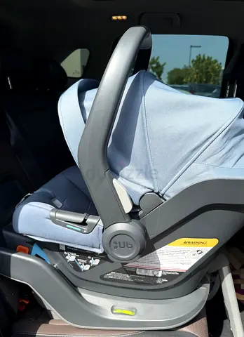 UPPAbaby Mesa Max Infant Car Seat and Base