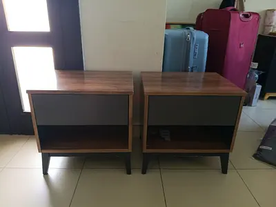 Set of Two Modern Nightstands with Drawer and Shelf