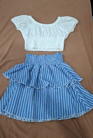 Summer cotton outfit for a girl aged 8 to 9 years