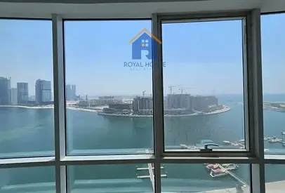One bedroom and living room for sale with a full sea view