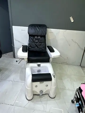 Menipedicure chair for sale.