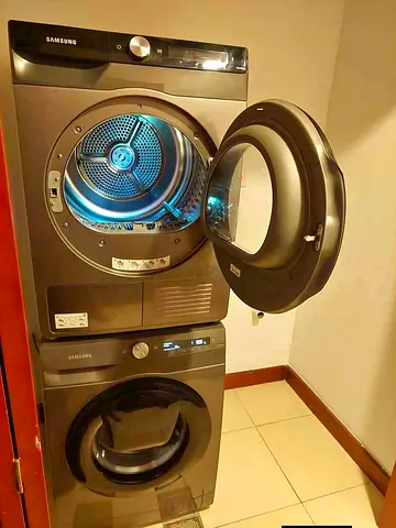 Samsung 9 kg washer and 9 kg dryer separate set new model slightly used with WiFi system