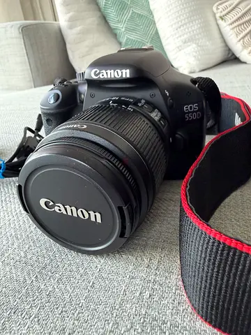 Canon EOS 550D DSLR with Canon EF-S 18-55mm Lens - Excellent Condition