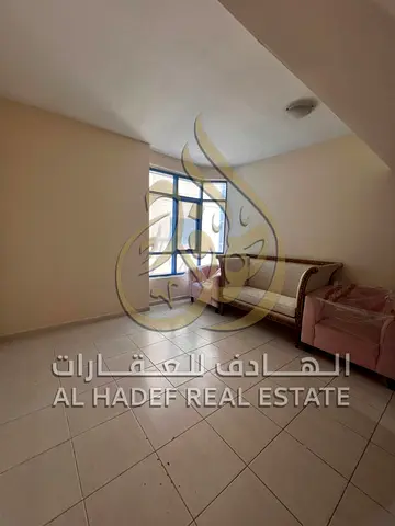 # ✨ استوديو للإيجار السنوي في القاسمية الند – الشارقة ✨  فرصة مميزة لاستئجار **استوديو في منطقة القاسمية الند – الشارقة**، بموقع حيوي ومميز بالقرب من