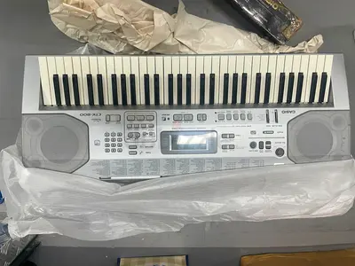 Casio CTK-800 61-Key Portable Keyboard — Good Working Condition