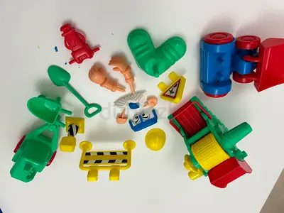 Crayola Play doh Road maker set