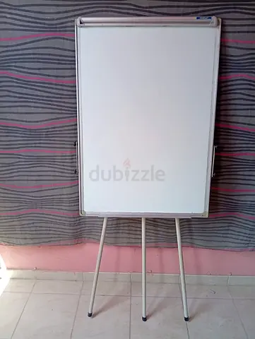 Portable Magnetic Flip Chart Whiteboard on Tripod Stand