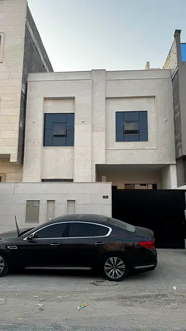 5BR Freehold Townhouse in Al Yasmeen